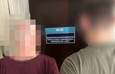 Podawał się za lekarza i sprzedawał leki przez internet. 57-latek zatrzymany