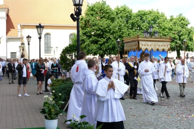 Boże Ciało 2017. Uroczystośc w parafii pw. Trójcy Świętej w Wejherowie. Fot. Leszek Spigarski
