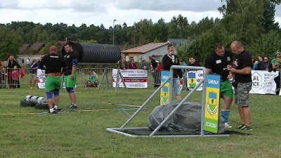 Strongmani w Dębkach