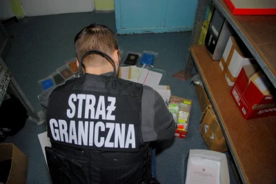 Straż Graniczna rozbiła gang fałszerzy dokumentów