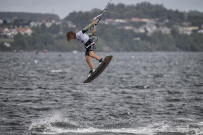 Puchar i Mistrzostwa Polski w kitesurfingu i wingfoilu w Pucku
