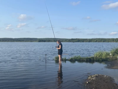 Zawody wędkarskie nad jeziorem Orle