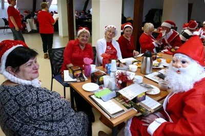Turystyczne Mikołajki i Dzień Wolontariusza 2017 w WUTW YMCA, fot. Leszek Spigarski