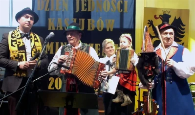 DJK Bojano 2016. Rekord Polski w jednoczesnej grze na akordeonach pobity - fot. Leszek Spigarski
