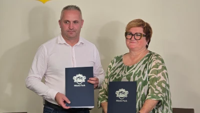 Podpisano umowę na przebudowę ulicy w Pucku. Inwestycja za ponad 4,7 mln zł