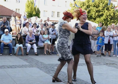 Teatr Pijana Sypialnia na placu Jakuba Wejhera