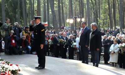 Obchody w Piaśnicy: Powstały figury więźniów Stutthofu (fot. Leszek Spigarski)