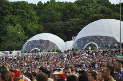 Mecz Hiszpania-Włochy. Tłumy w Fan Zone