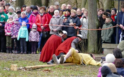 Wielki Piątek - Misterium Męki Pańskiej część II - Na Golgocie. fot. Leszek Spigarski i Marta Krawczyk