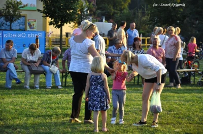 Dzień Sąsiada - piknik rodzinny na Osiedlu Sucharskiego (fot. Leszek Spigarski)