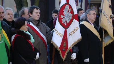 Tablica Lecha Kaczyńskiego w Wejherowie