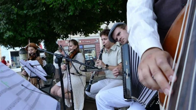 Teatr Pijana Sypialnia na placu Jakuba Wejhera