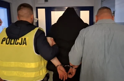 Włożył policjantowi kciuk do oka. Agresywny złodziej zatrzymany