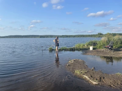 Zawody wędkarskie nad jeziorem Orle
