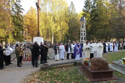 Wszystkich Świętych (fot. Leszek Spigarski)