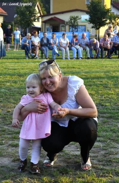 Dzień Sąsiada - piknik rodzinny na Osiedlu Sucharskiego (fot. Leszek Spigarski)