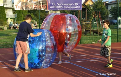 Dzień Sąsiada - piknik rodzinny na Osiedlu Sucharskiego (fot. Leszek Spigarski)