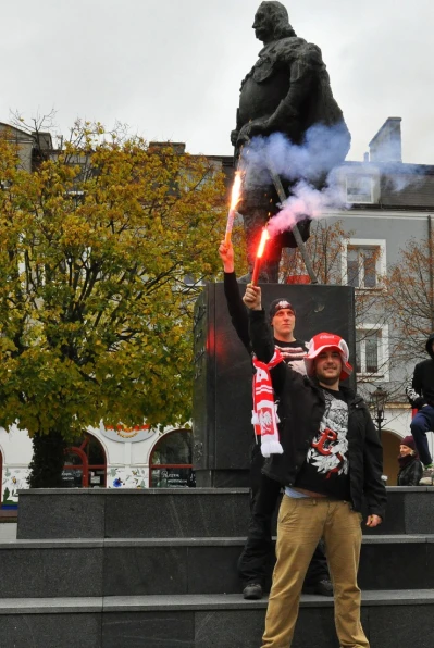 Biało-czerwona parada niepodległościowa w Wejherowie