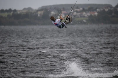 Puchar i Mistrzostwa Polski w kitesurfingu i wingfoilu w Pucku