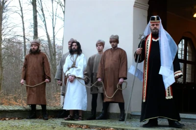Inscenizacja Misterium - Droga Pojmania po raz pierwszy na Kalwarii Wejherowskiej fot. Leszek Spigarski