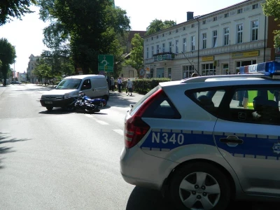 Zderzenie motocykla Suzuki z Peugeotem