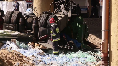 Wypadek tira i trolejbusa w Gdyni