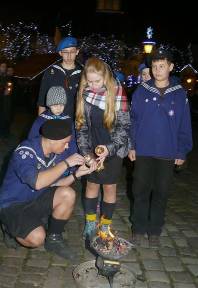 Betlejemskie Światło Pokoju - Wejherowo 2015 fot. Leszek Spigarski