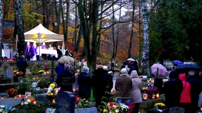 Dzień Zaduszny - nabożeństwo na starym cmentarzu w Wejherowo