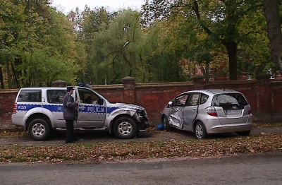 Wypadek z udziałem policji na ul. Sobieskiego