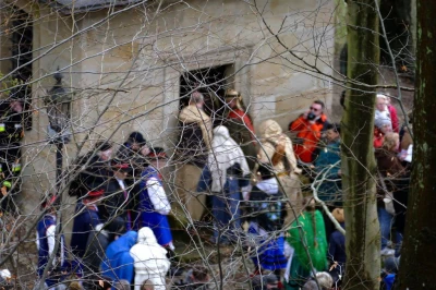 Wielki Piątek - Misterium Męki Pańskiej część II - Na Golgocie. fot. Leszek Spigarski i Marta Krawczyk
