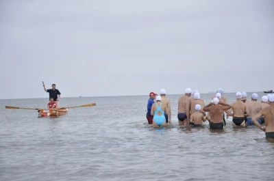 Sopot: Pływali dookoła mola
