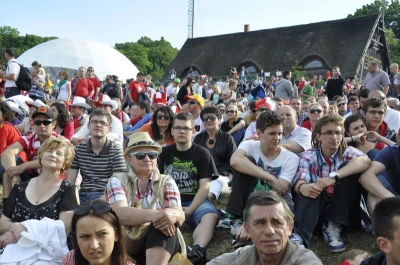 Mecz Hiszpania-Włochy. Tłumy w Fan Zone