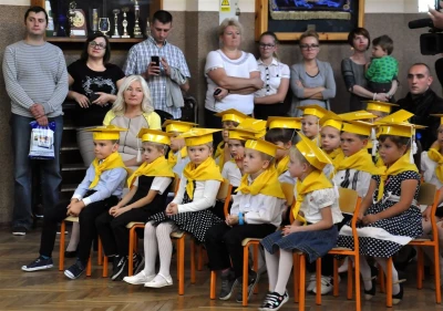 Pasowanie na ucznia w Chopinowskiej piątce (fot. Leszek Spigarski)