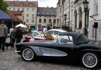 III Runda Mistrzostw Polski Pojazdów Zabytkowych 2015 fot. Leszek Spigarski