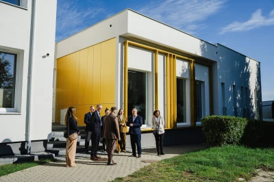Od elektroniki po odnawialne źródła energii. Nowy budynek szkoły otwarty