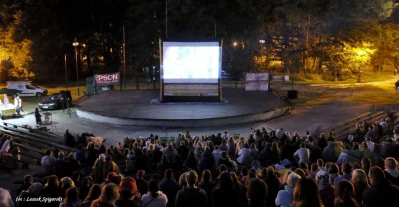 Seans filmowy w Wejherowskim Kinie pod Gwiazdami (fot. Leszek Spigarski)