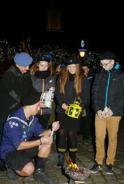 Betlejemskie Światło Pokoju - Wejherowo 2015 fot. Leszek Spigarski