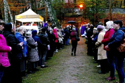 Dzień Zaduszny - nabożeństwo na starym cmentarzu w Wejherowo