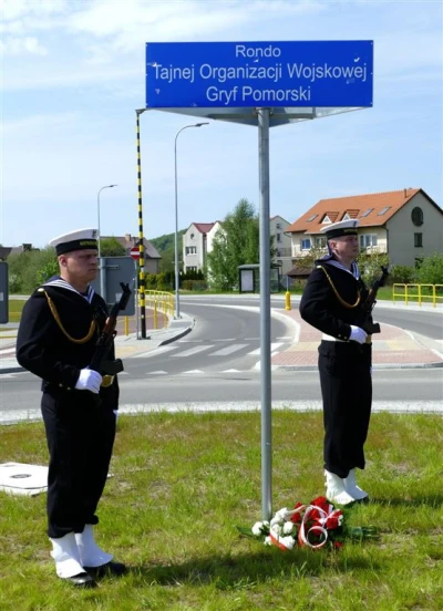 Rondo Tajnej Organizacji Wojskowej Gryf Pomorski – uroczyste otwarcie – fot. Leszek Spigarski