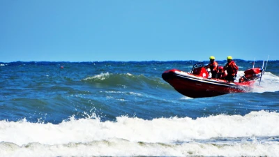Windsurfer zaplątał się w sieci rybackie