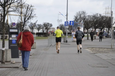 Biegli pod wiatr z okazji urodzin Gdyni