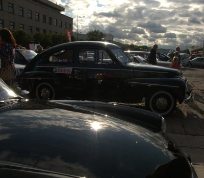Motoryzacyjny festyn na Skwerze