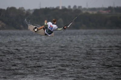 Puchar i Mistrzostwa Polski w kitesurfingu i wingfoilu w Pucku