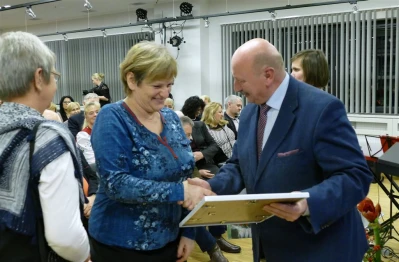 Dyrektor biblioteki w Bolszewie przechodzi na emeryturę (fot. Leszek Spigarski)