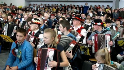 DJK Bojano 2016. Rekord Polski w jednoczesnej grze na akordeonach pobity - fot. Leszek Spigarski