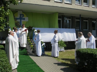 Procesja Bożego Ciała w parafii pw. NMP Królowej Polski w Wejherowie (fot. Leszek Spigarski)