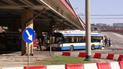 Wypadek tira i trolejbusa w Gdyni