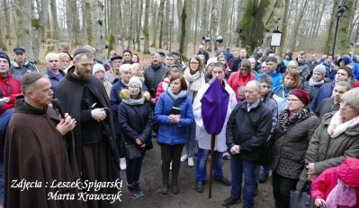 Wielki Czwartek - inscenizacja Drogi Pojmania w wykonaniu Misterników Kaszubskich fot. Leszek Spigarski
