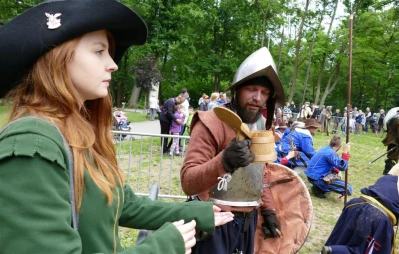 Rekonstrukcja historyczna 2017. Bitwa o taborowy wóz kupiecki - fot. Leszek Spigarski