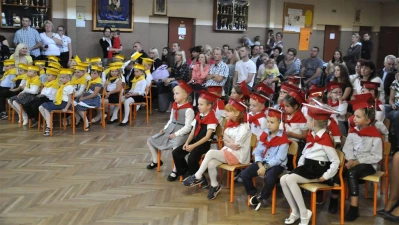 Pasowanie na ucznia w Chopinowskiej piątce (fot. Leszek Spigarski)
